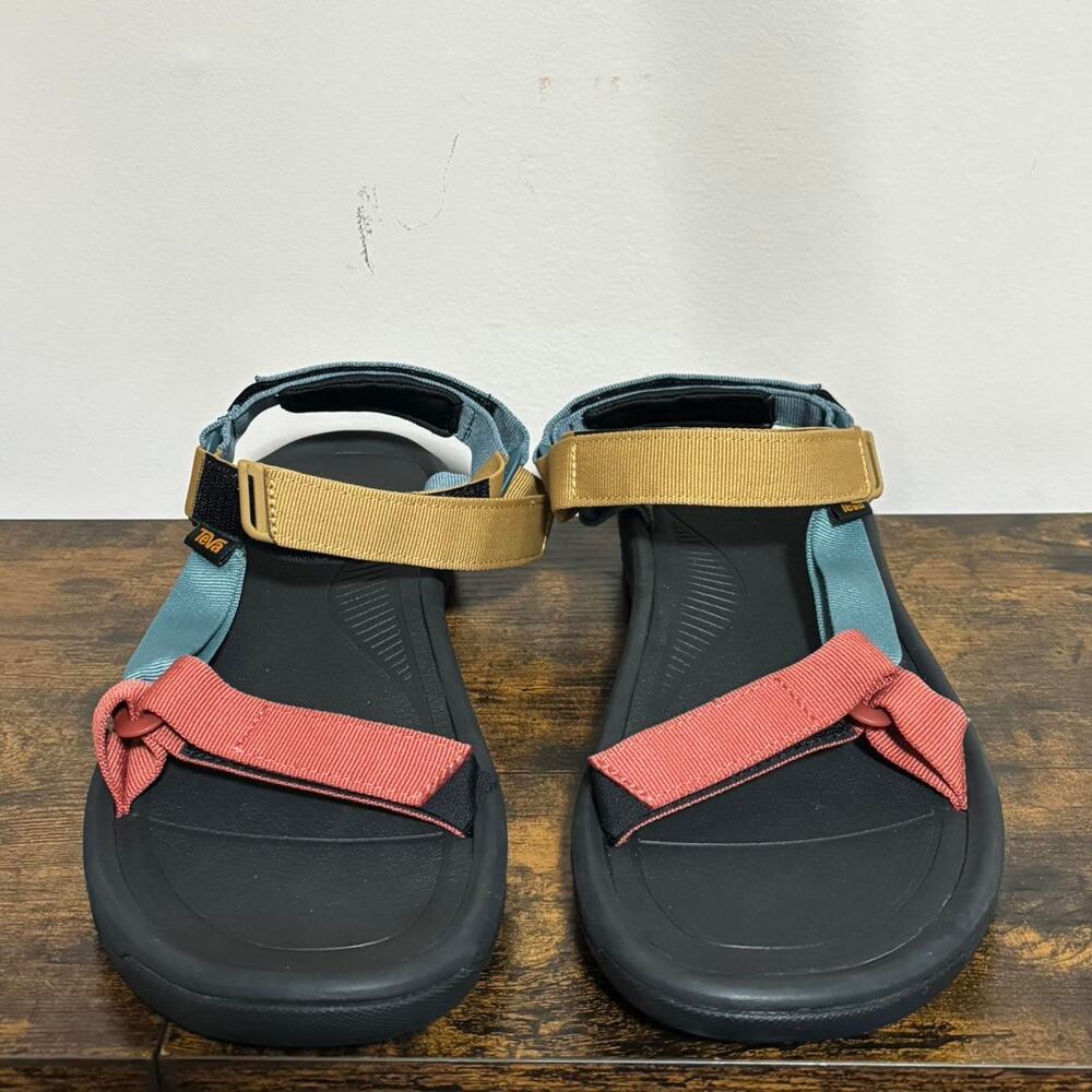 Teva sandals coralbeigeblue size 13